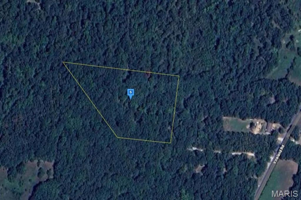 Property from 13821 Vineland Road - KW - De Soto, Missouri, 63020