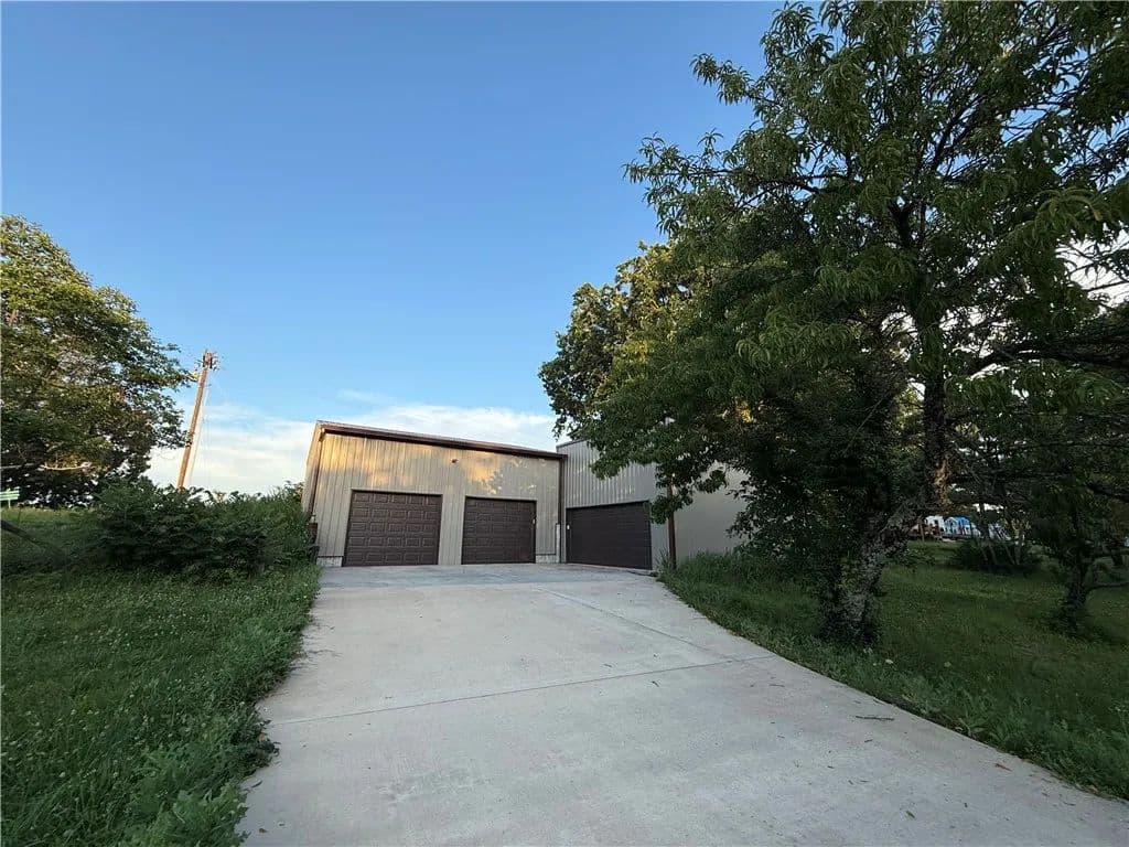 Property from 9370 Highway 221 - KW - Eureka Springs, Arkansas, 72632