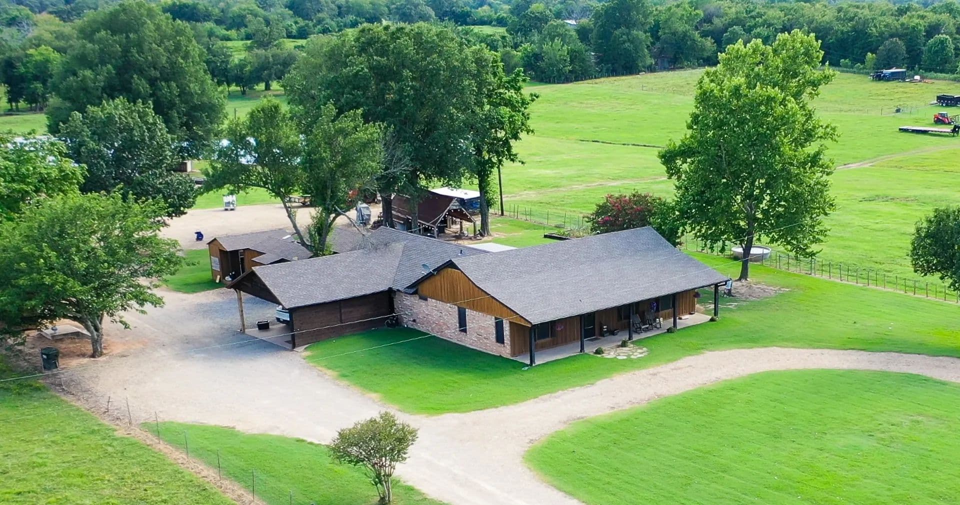 Ranchette on 13 Acres with Shop & Pond - Paris, Texas, 75460