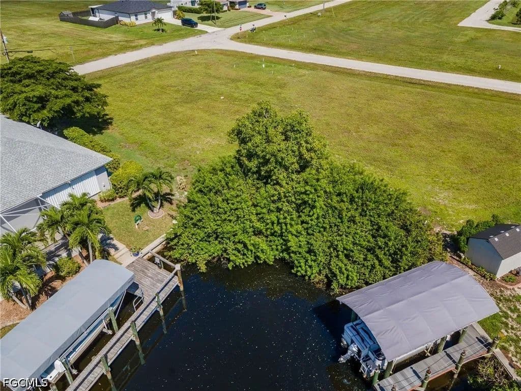 Vacant Land in Cape Coral - land for sale