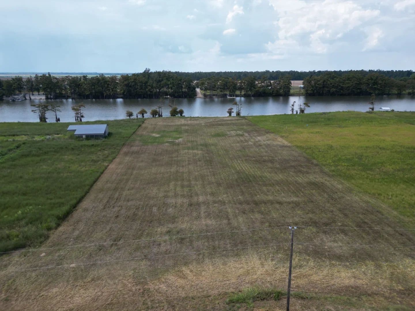 Waterfront Lot on 2.81Acres in Humphreys County, MS - Yazoo City, Mississippi, 39194