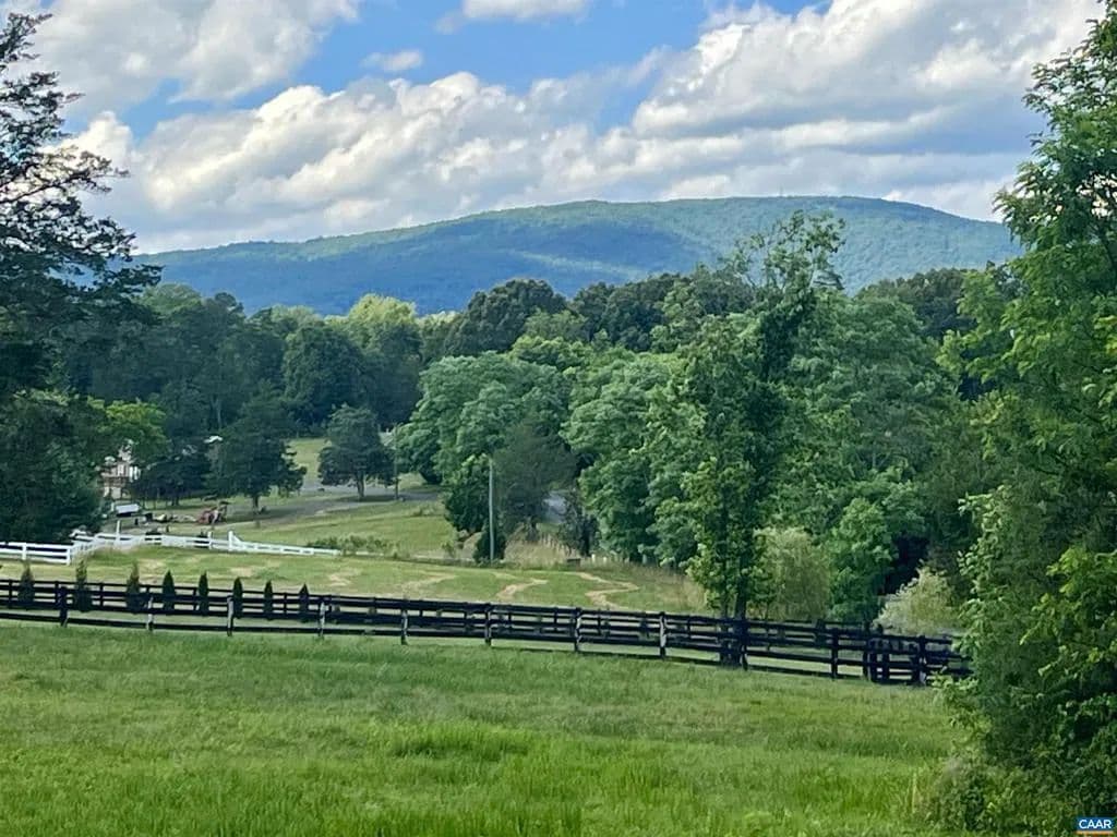 2.17 Acres of Land for Sale in Crozet, Virginia - Crozet, Virginia, 22932