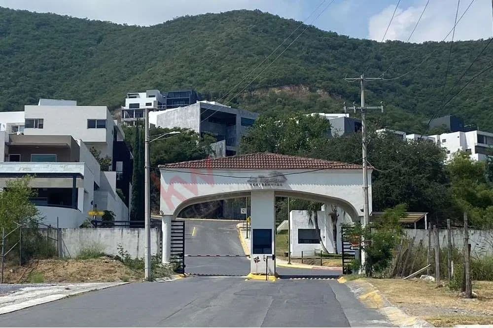 TERRENO EN VENTA FRACCIONAMIENTO RESIDENCIAL LA TOSCANA - Mexico