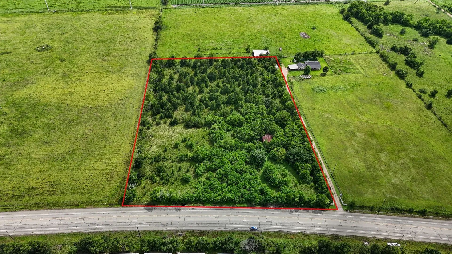6.75 Acres of Land for Sale in Wallis, Texas - Wallis, Texas, 77485