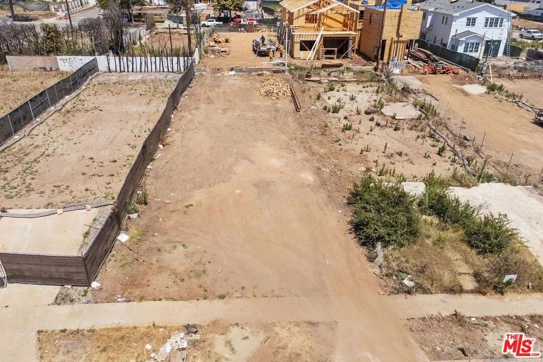 0.12 Acres of Land for Sale in Pacific Palisades, California - Pacific Palisades, California, 90272