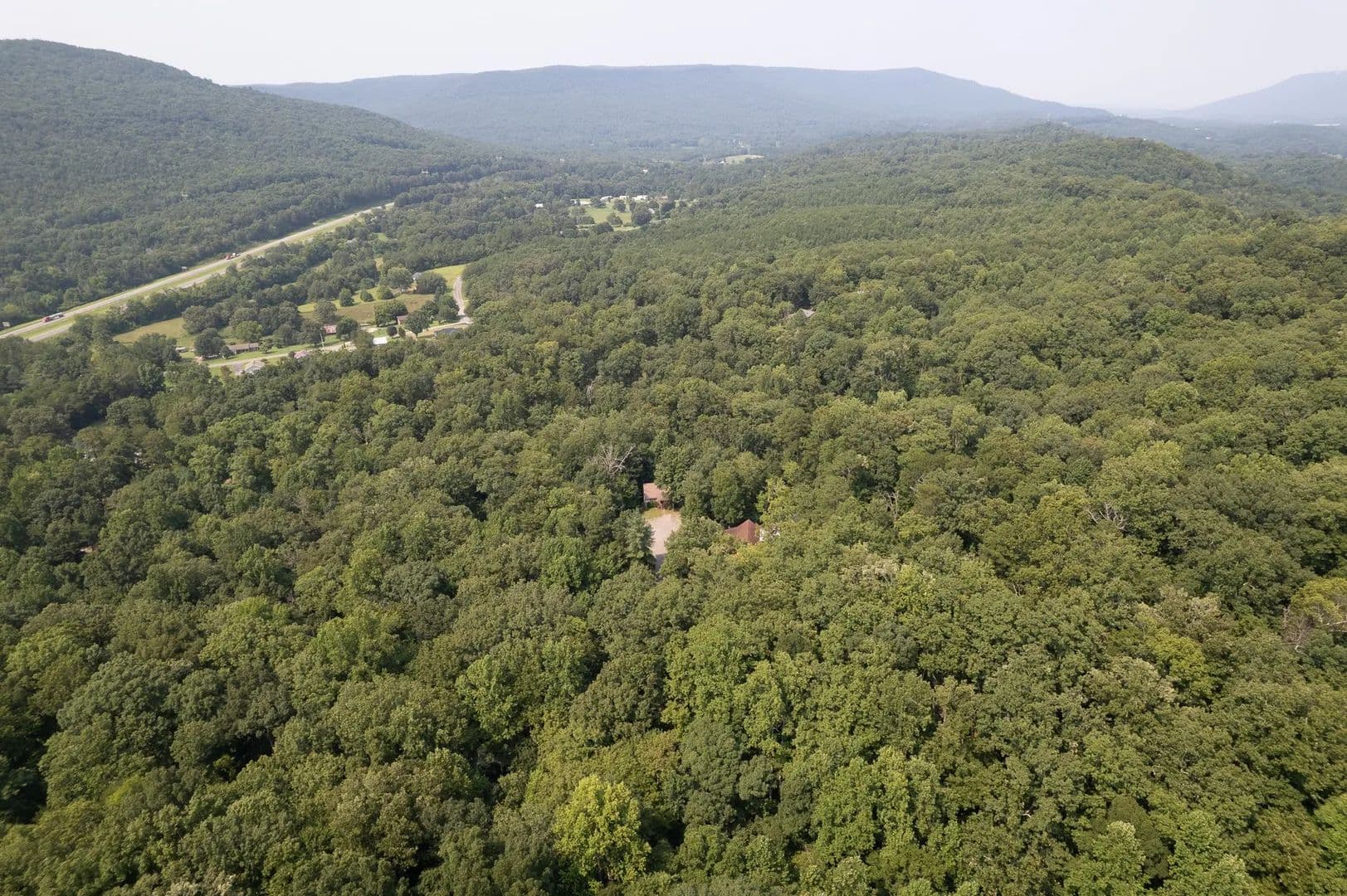 Private Wooded Retreat | 5 Cabins | 7+/- Acres | South of Chattanooga, TN - Trenton, Georgia, 30752