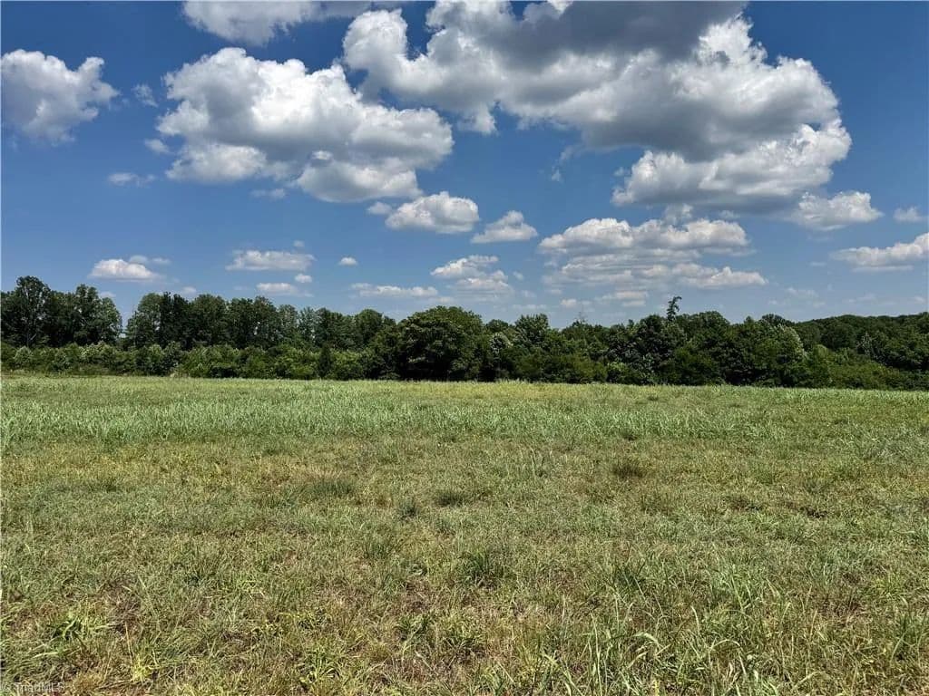 2 Acres of Land for Sale in Mocksville, North Carolina - Mocksville, North Carolina, 27028