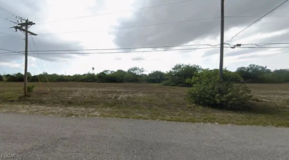 Vacant Land in Cape Coral - land for sale