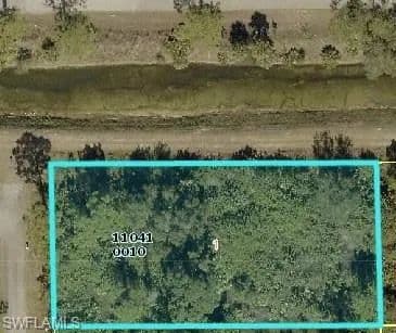 0.5 Acres of Land for Sale in Lehigh Acres, Florida - Lehigh Acres, Florida, 33972