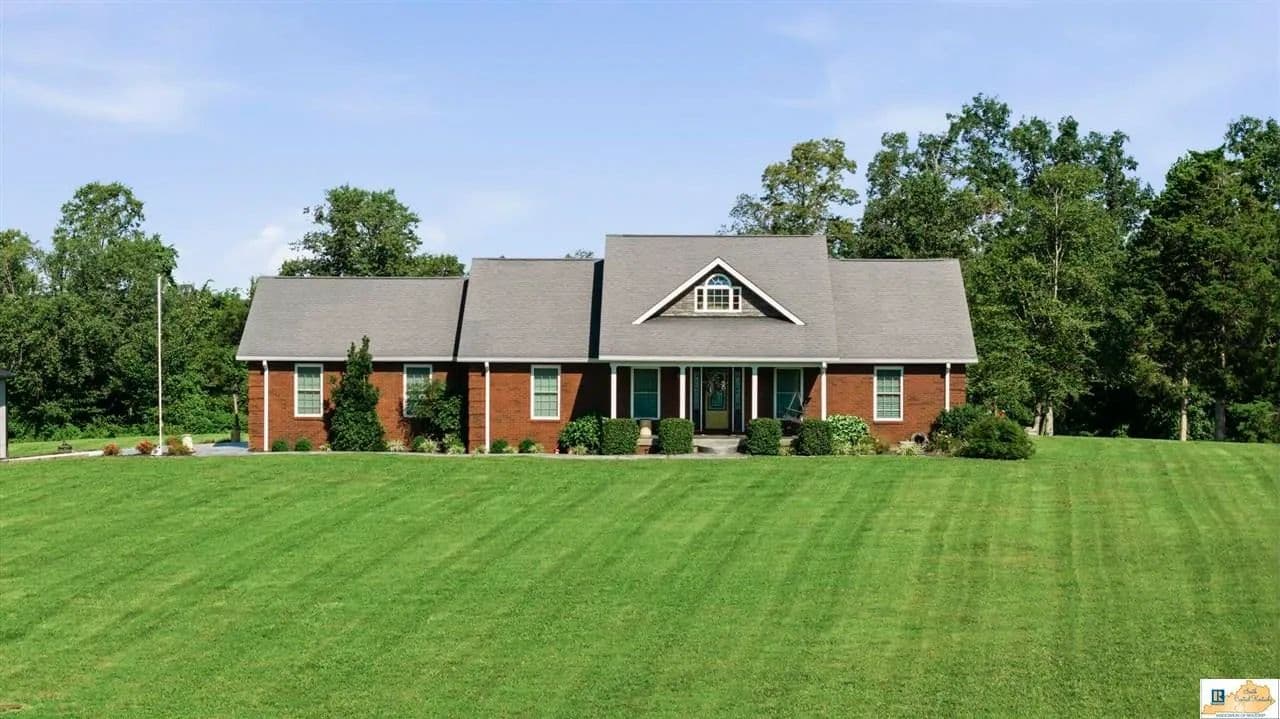 15.19 Acres of Land for Sale in Hodgenville, KY - Hodgenville, Kentucky, 42748