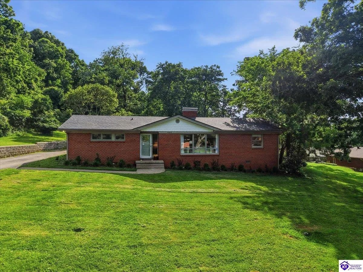 Property from 804 Hillview Drive - KW - Russellville, Kentucky, 42276