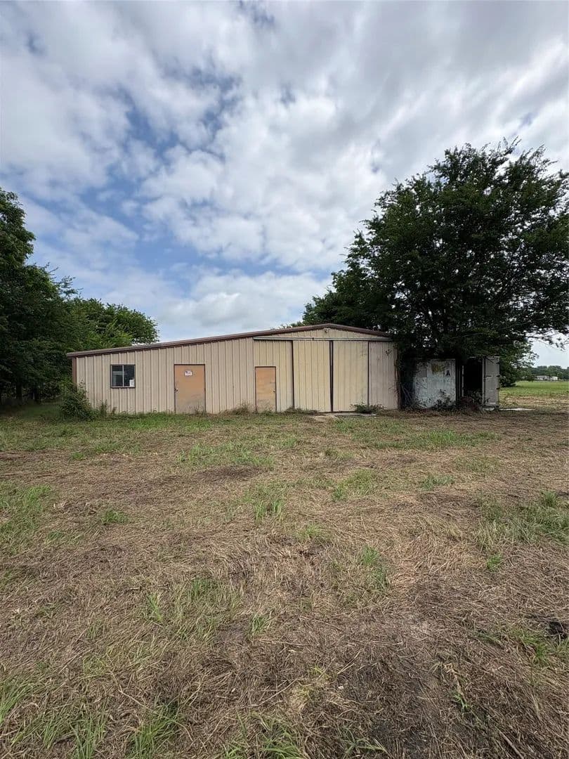 1.78 Acres of Land for Sale in Kaufman, TX - Kaufman, Texas, 75142