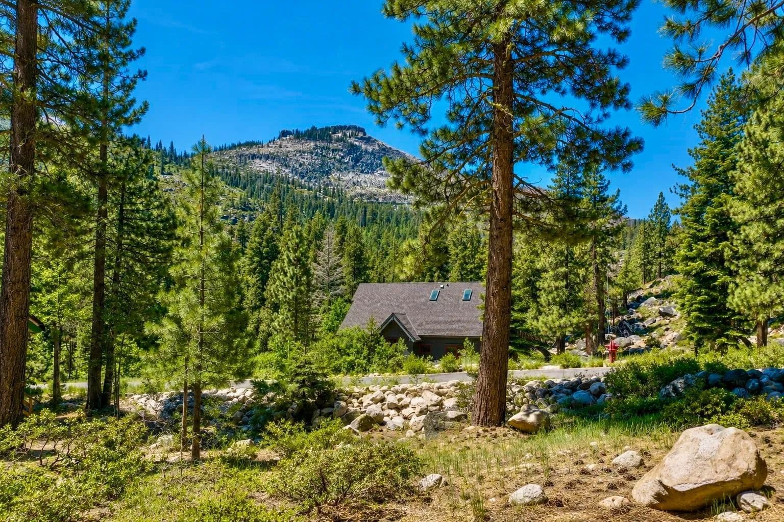 Vacant Land in Truckee - Truckee, California, 96161
