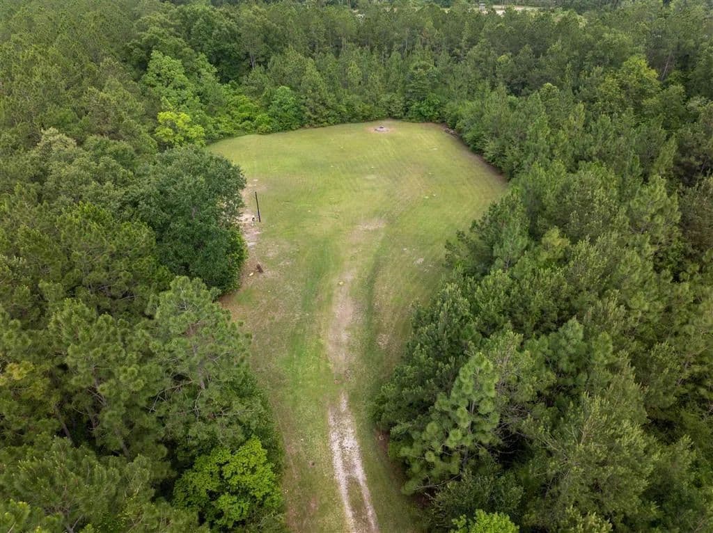 11 Acres of Land for Sale in Dequincy, Louisiana - Dequincy, Louisiana, 70633