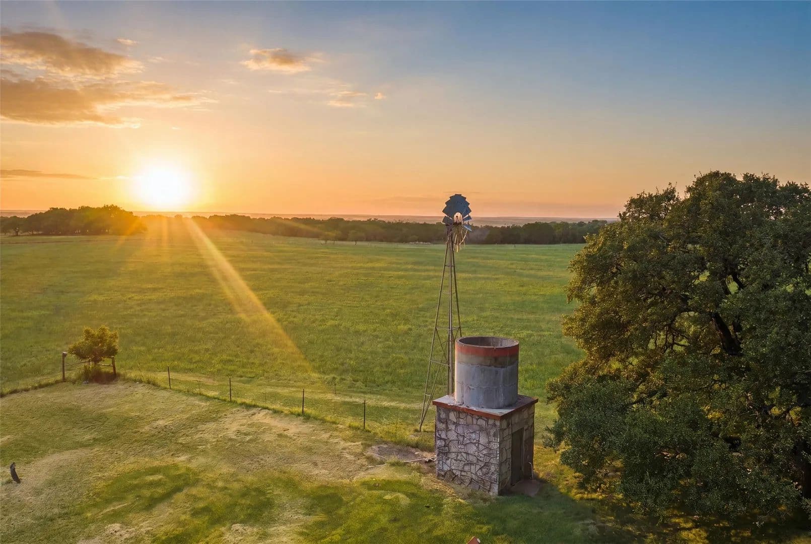 323 Acres of Land for Sale in Hico, TX - Hico, Texas, 76457