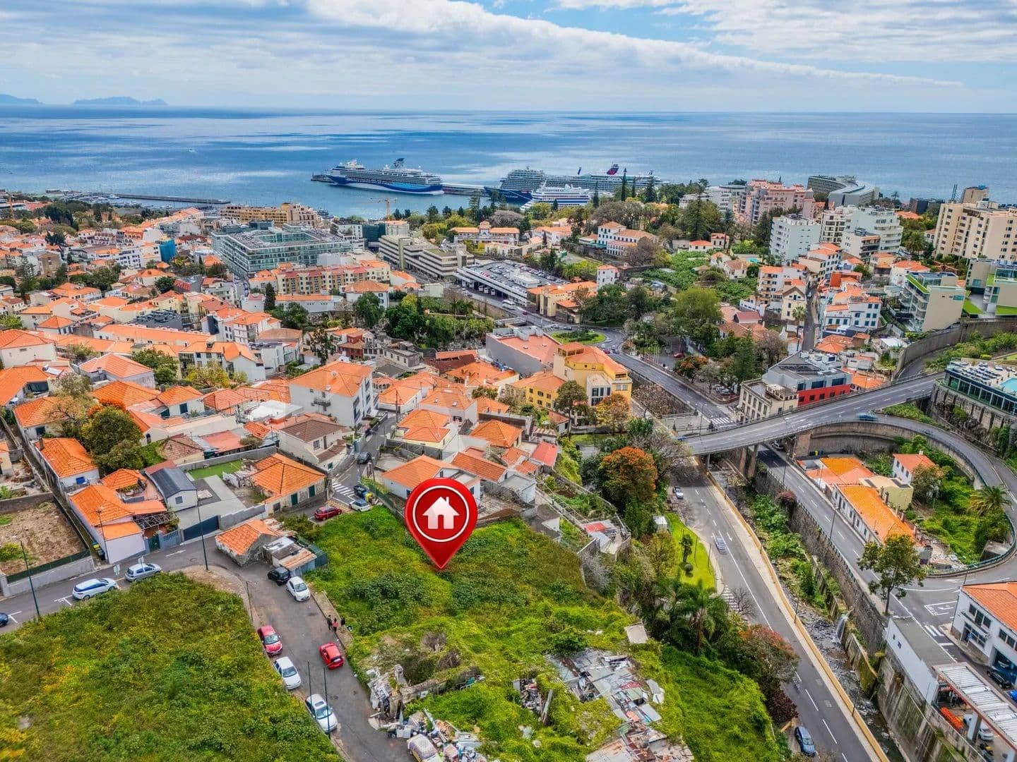 487 Acres of Land for Sale in São Pedro, Funchal - land for sale