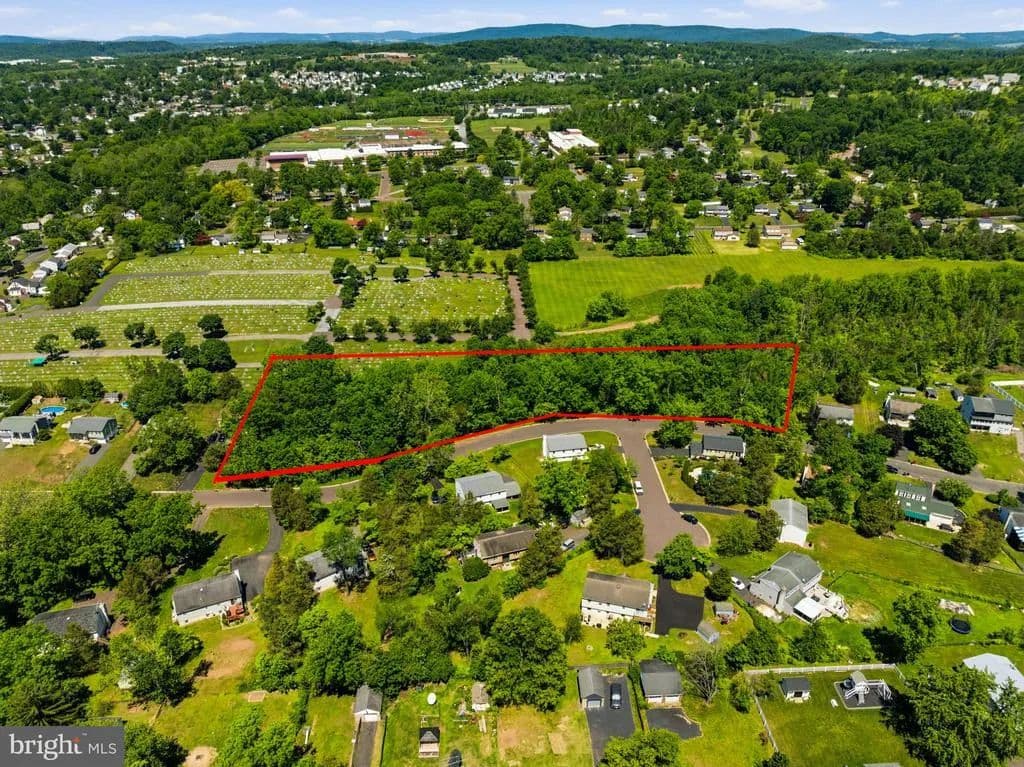 1.24 Acres of Land for Sale in POTTSTOWN, PA - Pottstown, Pennsylvania, 19464
