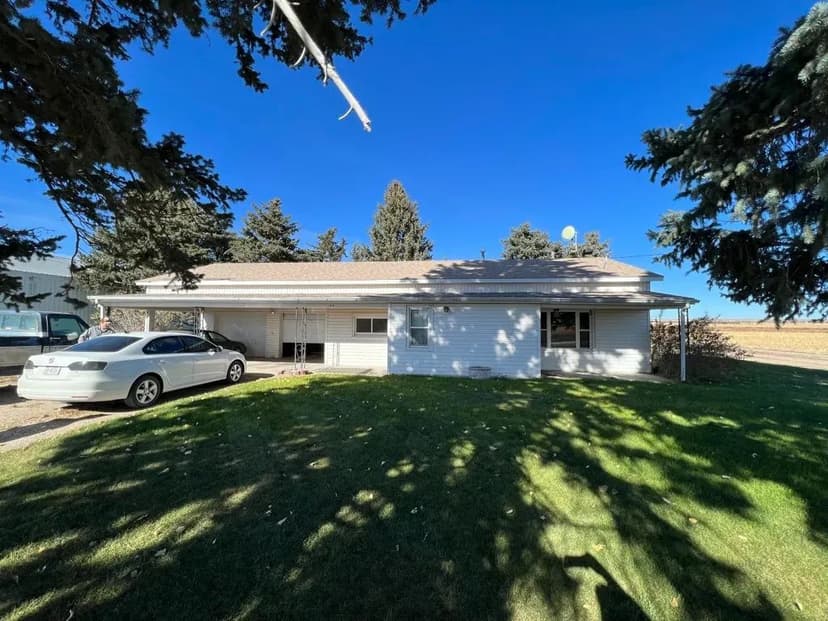 John and Joel Breeder Farm – 4-House Breeder Hen Farm on 12.5+/- Acres