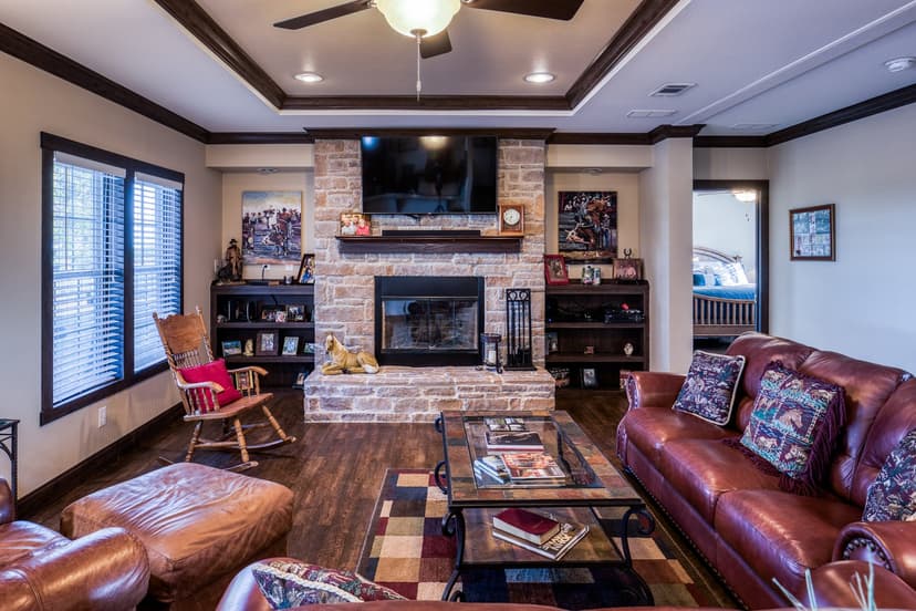 Hilltop Ranch - 9192 N FM 2502