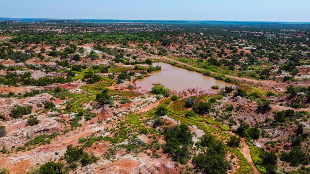 Red Rock Oasis 76 Acres Knox County - land for sale