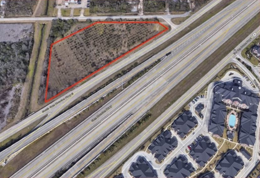 E Sam Houston Pky S At Conklin Ln, Houston, TX 77034