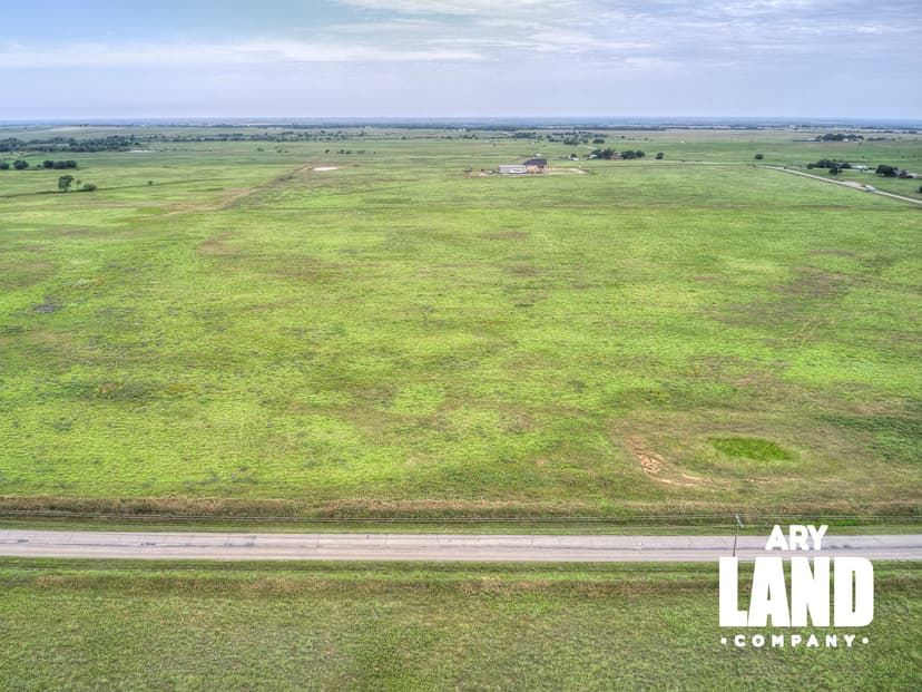 ENCHANTING 3.5+/- ACRES MINUTES FROM DUNCAN!