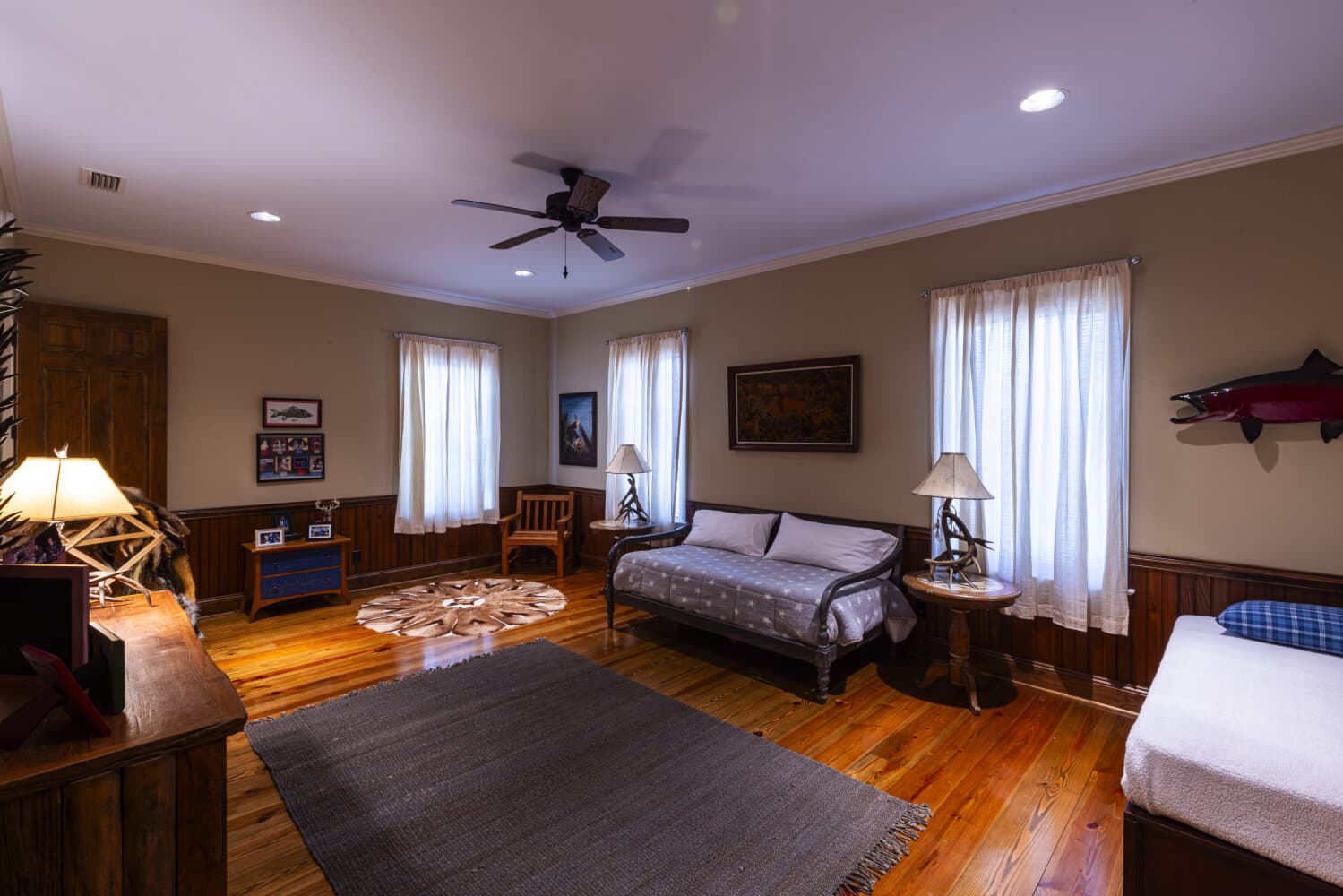 Prime Hunting Paradise with Luxury Lodge & Lakes in Deer Park, Alabama - photo 38