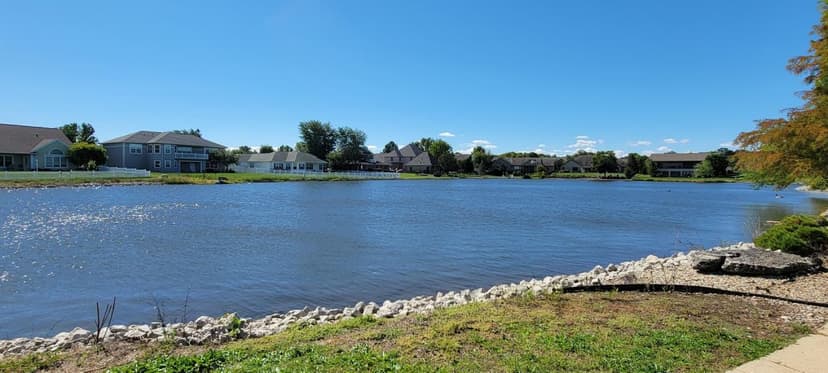 506 N Beacon Hill Circle