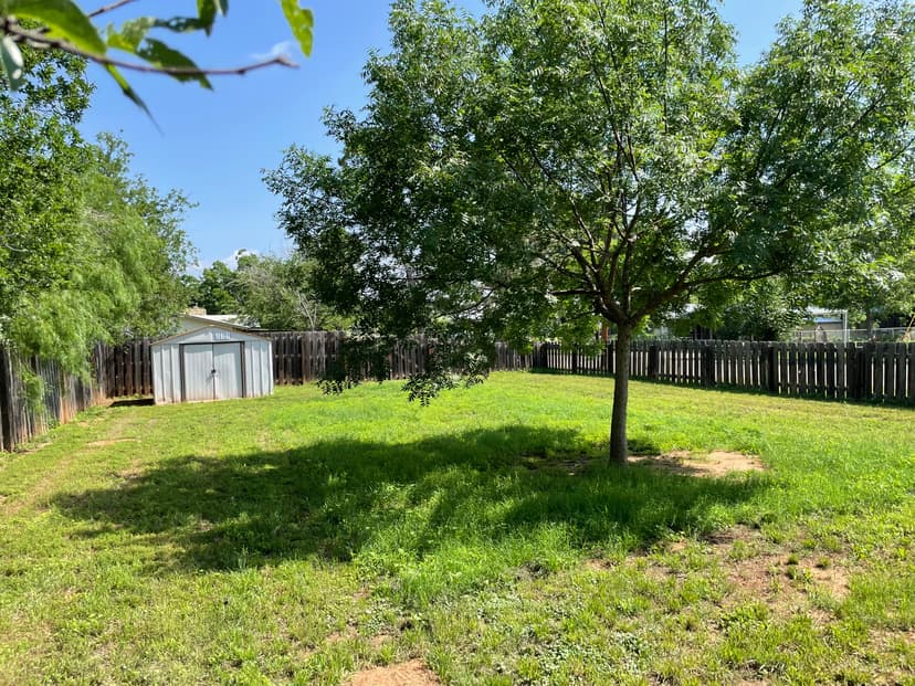 1201 Mill Street, Llano, TX 78643