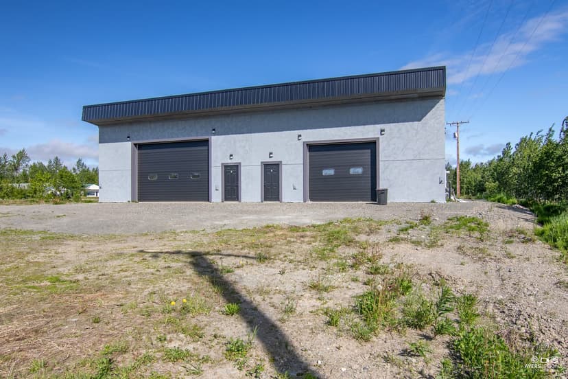 2500 sq ft Warehouse in Soldotna