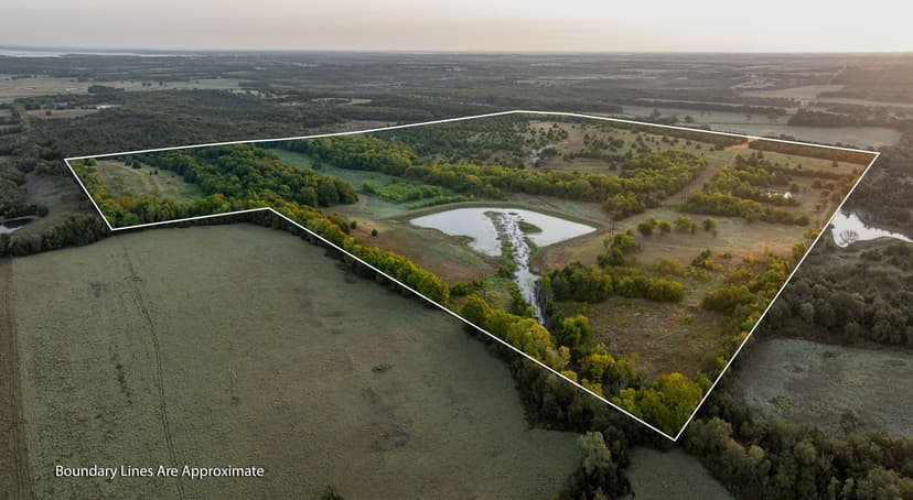 From Your Ranch to the Lake in just 10 Minutes!