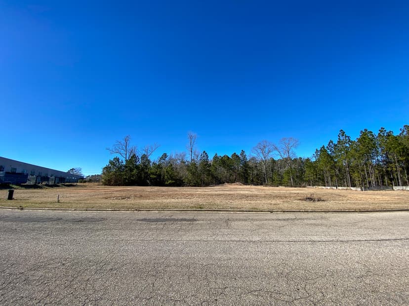 22.65 +/- Acres Lamar County, MS (Lamar Blvd./Oak Grove/Hattiesburg)